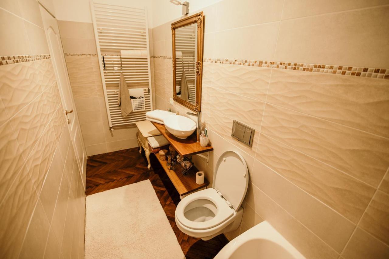 Bella Palace Oradea Exterior photo